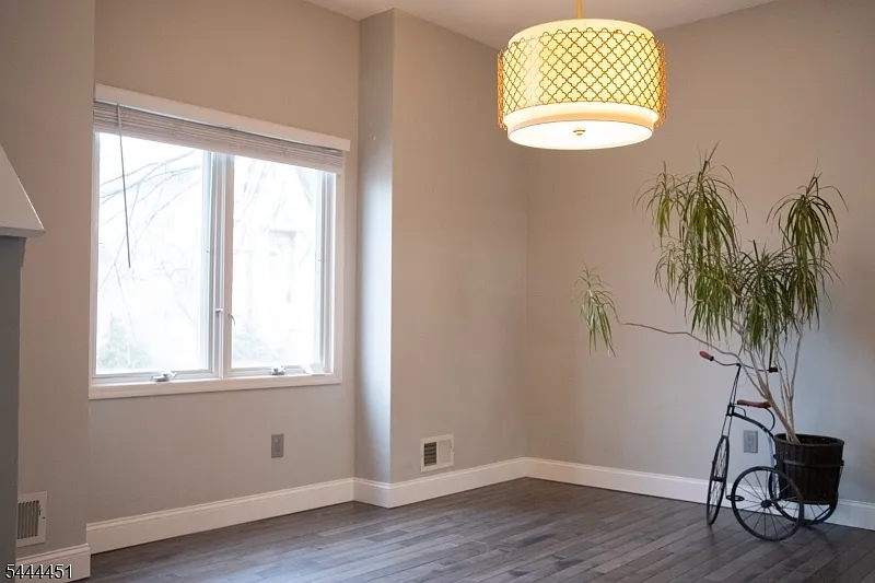 2 bed, 2.5 bath, $4,700 — Photo 2