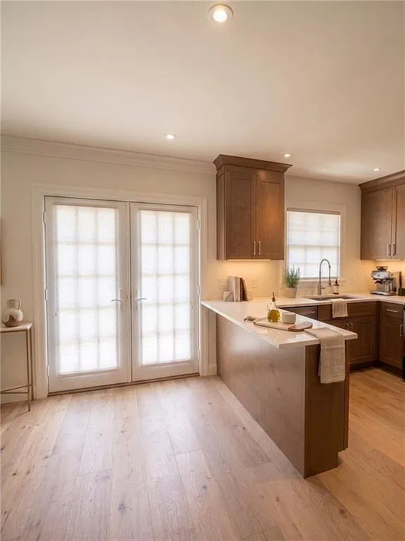 2 bed, 2.0 bath, 1050 sqft, $2,200 — Photo 2