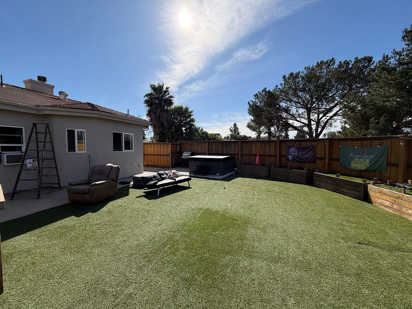Large 7 Bedroom/7 Bath on Montezuma!! Large Yard — Photo 3