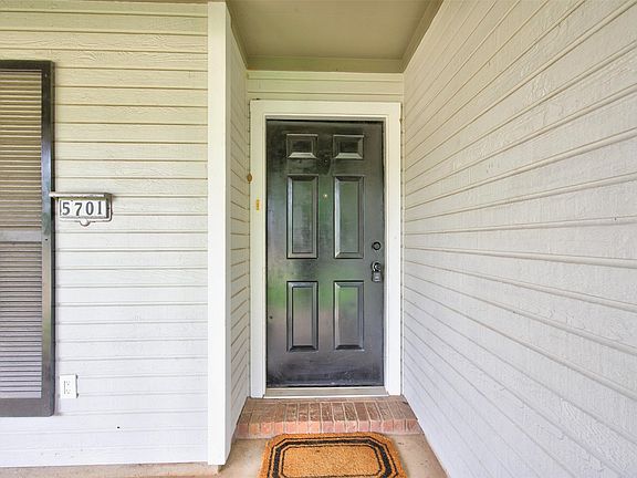 2nd image of 5701 Hollyhock Ln