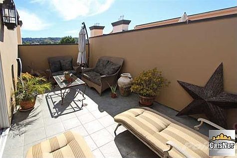 2nd image of 5224 Zelzah Ave Unit 305