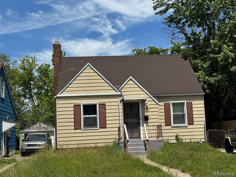 1st image of 15841 Coram St
