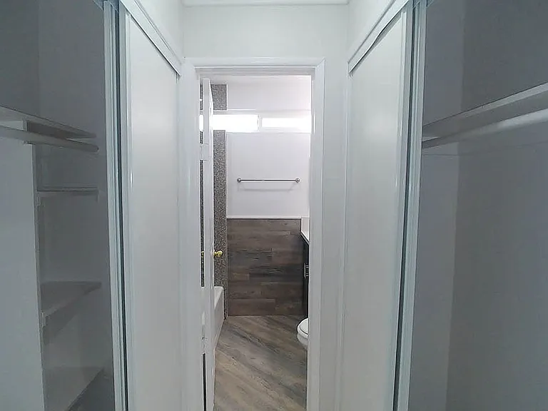 Edgemont Apts — Photo 42
