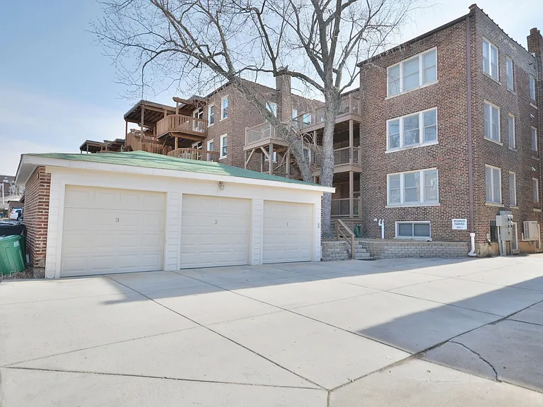 6321 Southwood Ave #4 — Photo 12
