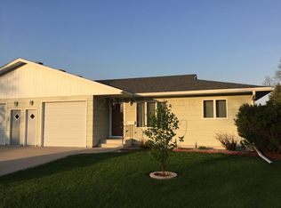 309 162nd Ave SE, Hillsboro, ND 58045