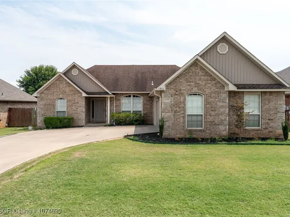 1911 Denali Way, Barling, AR 72923