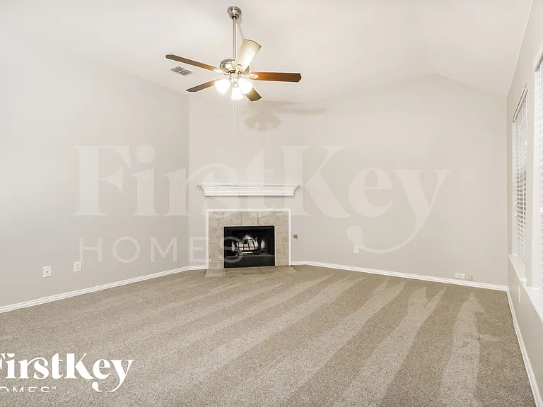 8 Willowstone Ct — Photo 10
