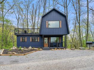 1114 Red Maple Ln, Sevierville, TN 37876