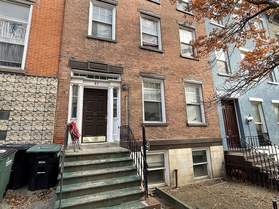 1st image of 97 Columbia St APT 3