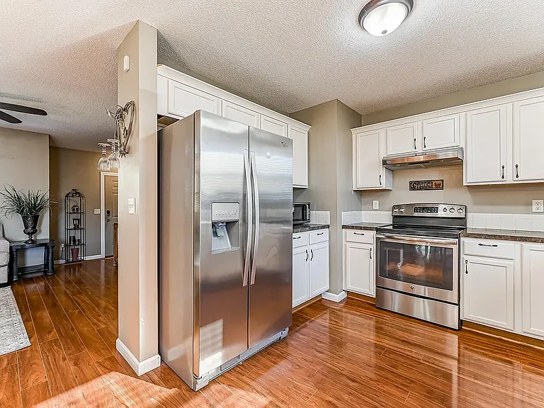 609 S Longbranch Dr — Photo 12