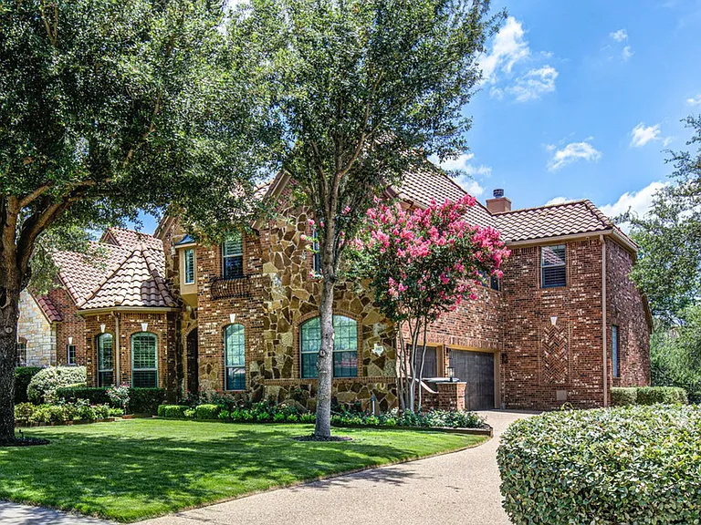 1917 Lakecliff Hills Ln — Photo 4
