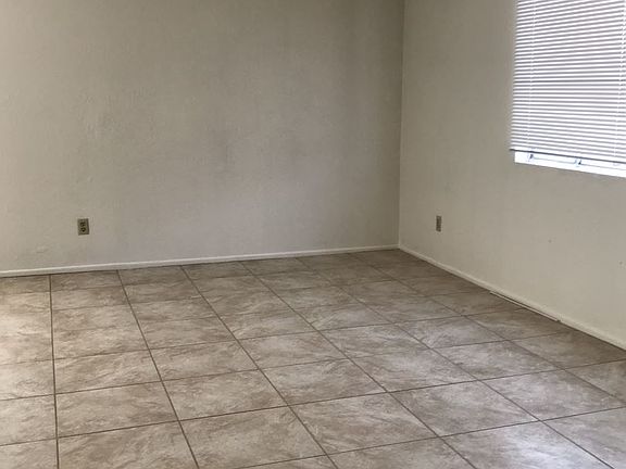 3rd image of 2817 N Castro Ave APT 02