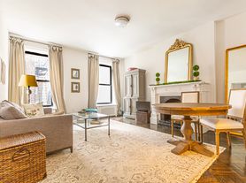 24 E 80th St, New York, NY