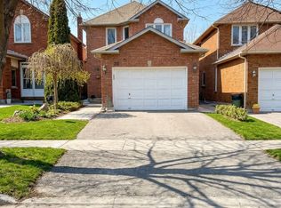 22 Elmpark Ct, Richmond Hill, ON