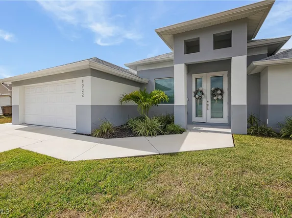 1922 NE 17th Place Cpe, Coral, FL 33909