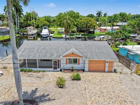 20 Estate Dr, North Fort Myers, FL 33917