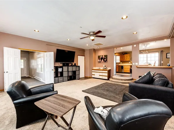 43388 Somerset Court, Elizabeth, CO 80107