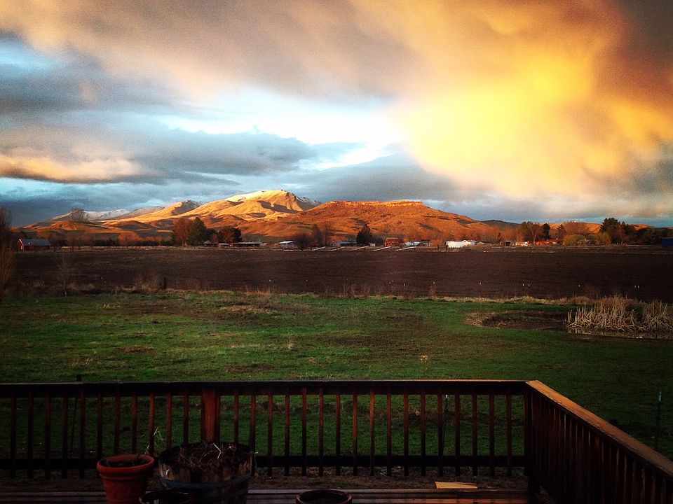 1st image of 455 Scenic Dr