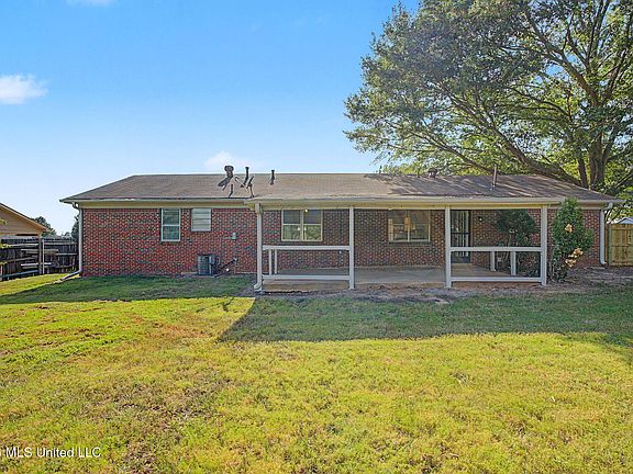 5th image of 6800 Countrywood Rd