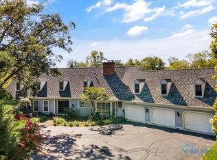 40 Back Bay Rd, Bowling Green, OH 43402