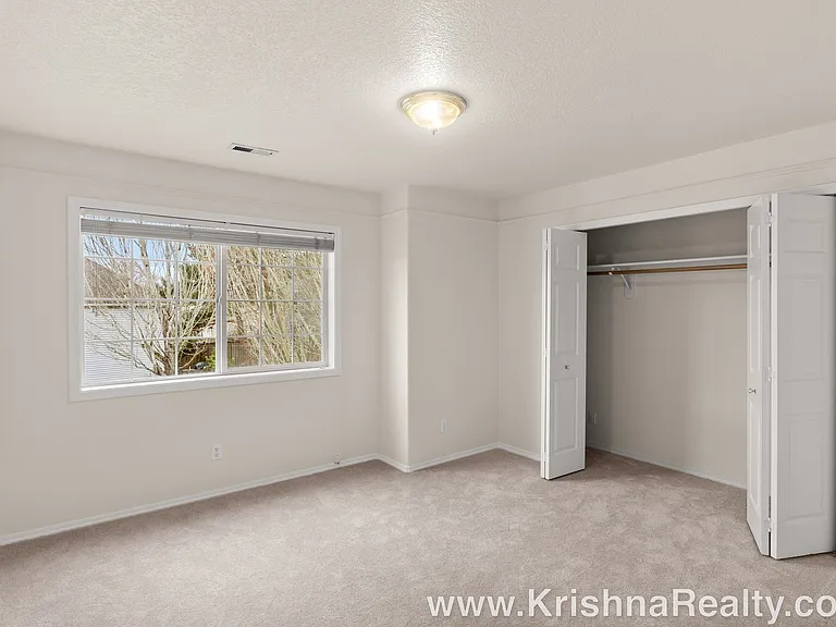 6408 NW Starflower Dr — Photo 13