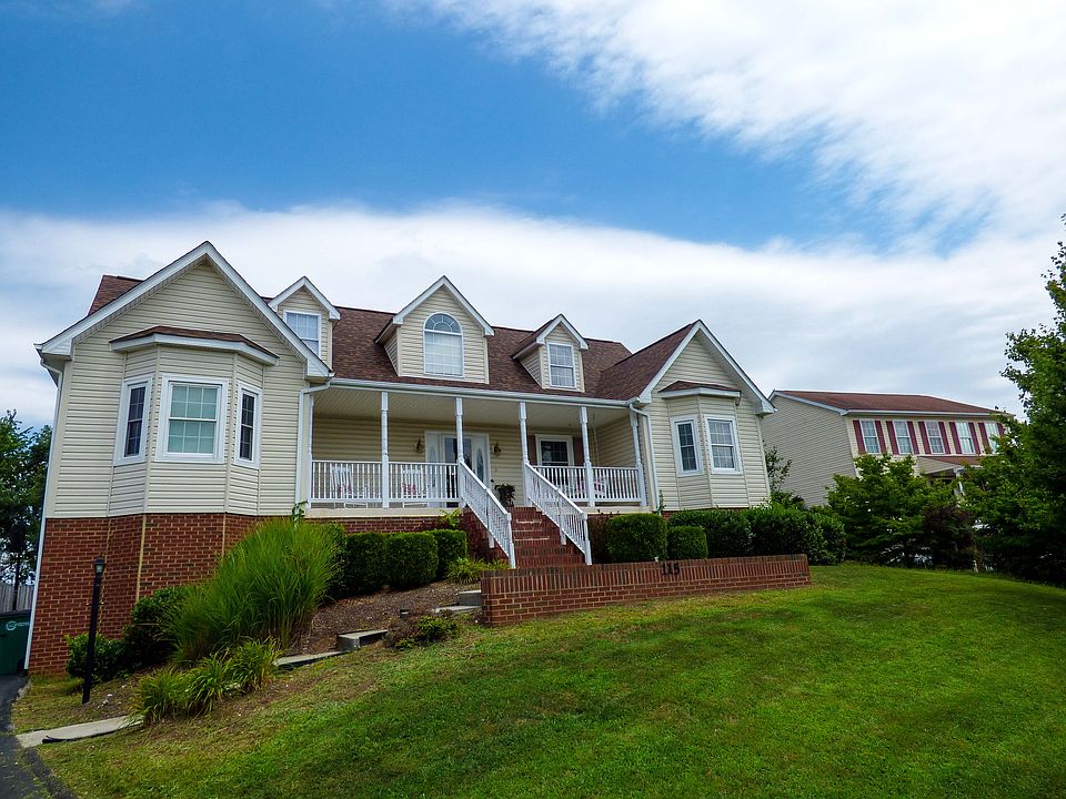 1st image of 115 Alder Ln