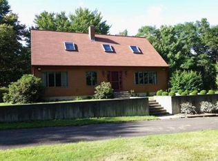 127 Turkey Hill Rd, Belchertown, MA 01007