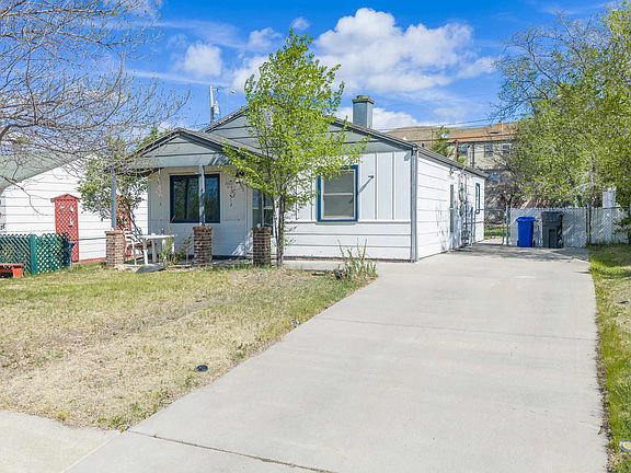 3rd image of 502 Robbins Dr