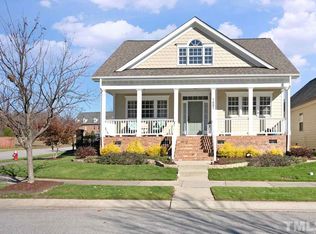 1601 Lake Glen Dr, Fuquay Varina, NC 27526