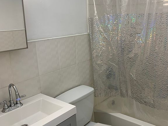 3rd image of 134 Hancock St APT 2