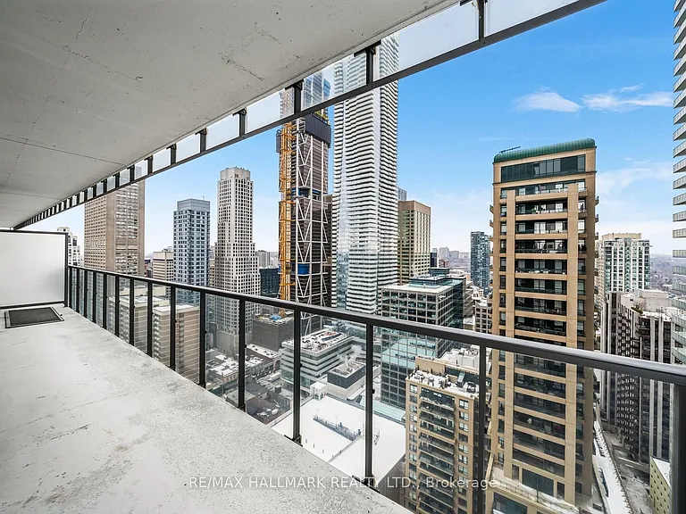 33 Charles St E #2908 — Photo 26