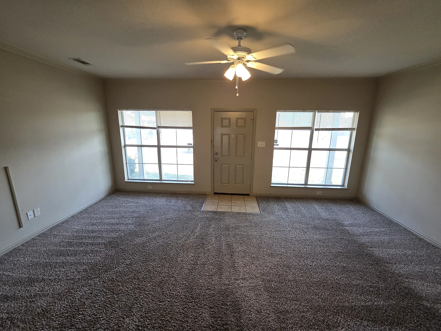 4 bed, 1756 sqft, $2,250 — Photo 2
