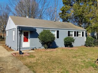 2231 English Dr, Charlotte, NC 28216