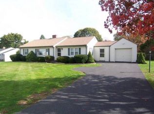 25 Eastview Dr, Windsor, CT 06095