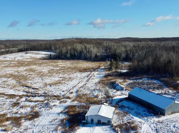 Hillview Rd, Antigo, WI 54409