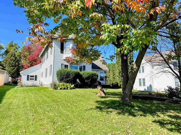528 N Madison St, Lancaster, WI 53813