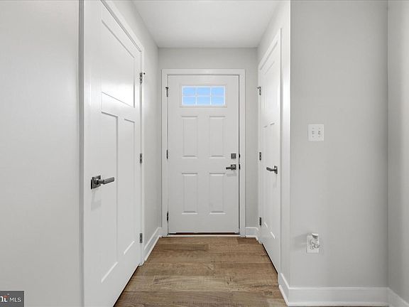 5th image of 1550 Adamson Way