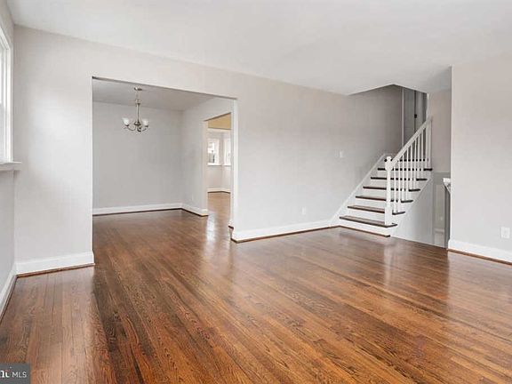 5th image of 4832 Ertter Dr