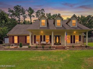 4019 Victoria Dr, Nesbit, MS 38651