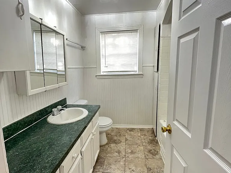 800 Audra Ln — Photo 25