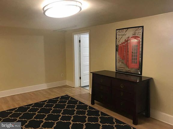 5th image of 710 22nd St S APT 5