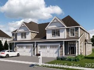 55 Oakwood Cir, Plainville, CT 06062