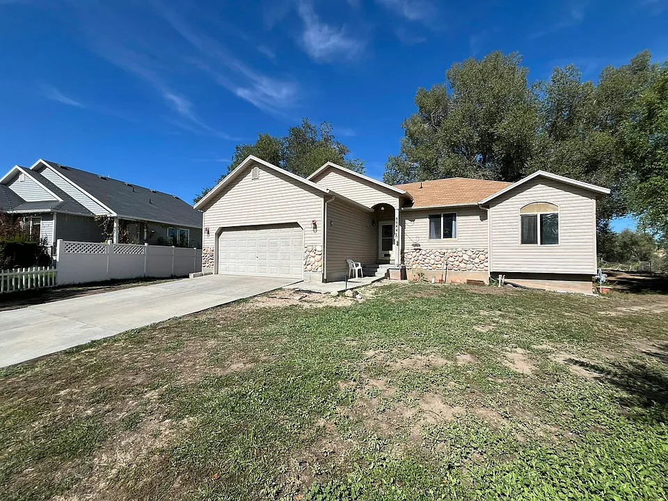 8644 W Titanium Dr