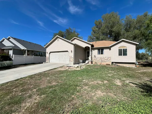 8644 W Titanium Dr, Magna, UT 84044