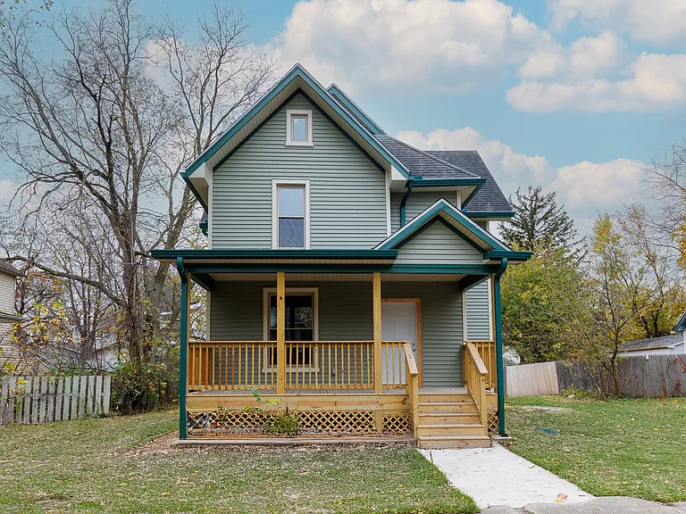 805 E Olive St #1 — Photo 1