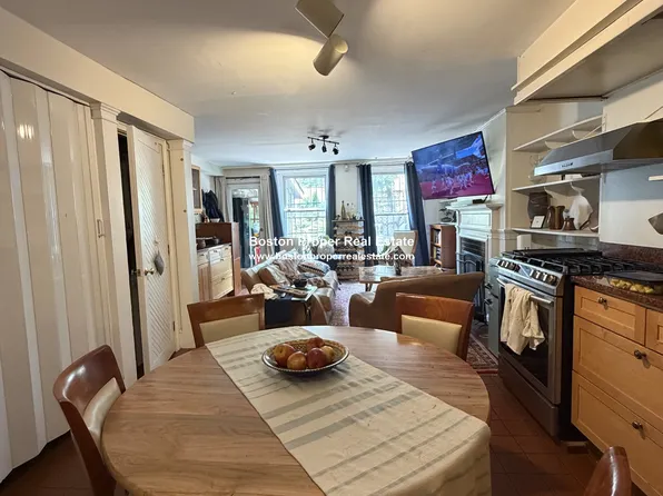 429 Beacon St APT 1A, Boston, MA 02115
