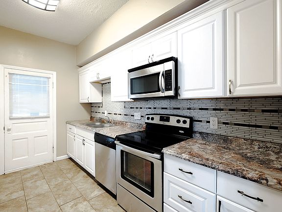 4th image of 826 F St