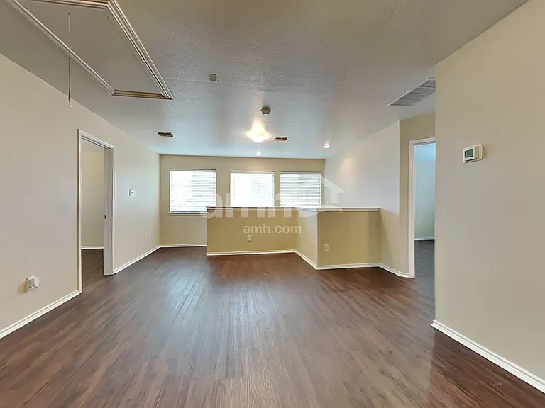 1003 Utopia Ln — Photo 22