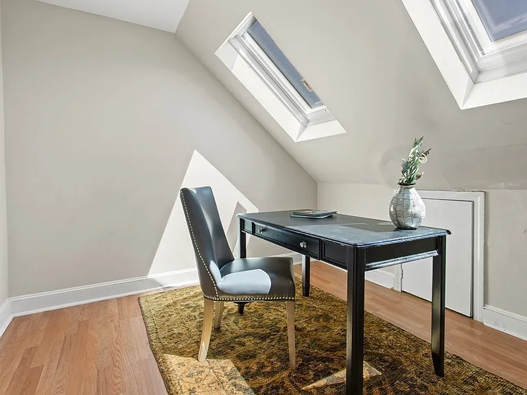 111 Alban St #5 — Photo 8