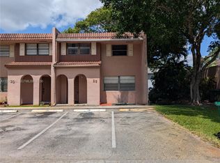 Valencia Village, Davie, FL 33324